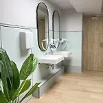 The Pod Blasco بيت شباب فالنسيا