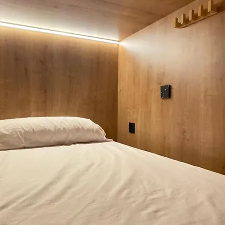 אכסניה The Pod Blasco *