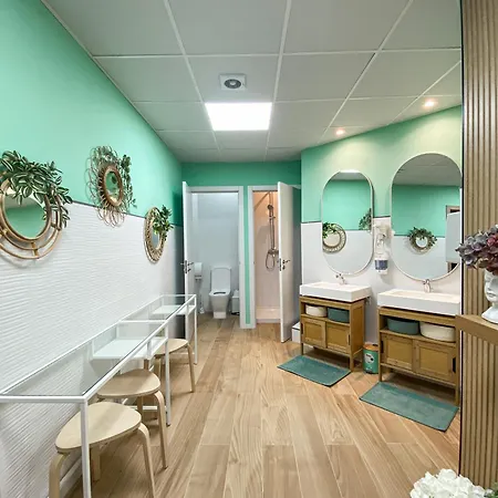 The Pod Blasco Hostal